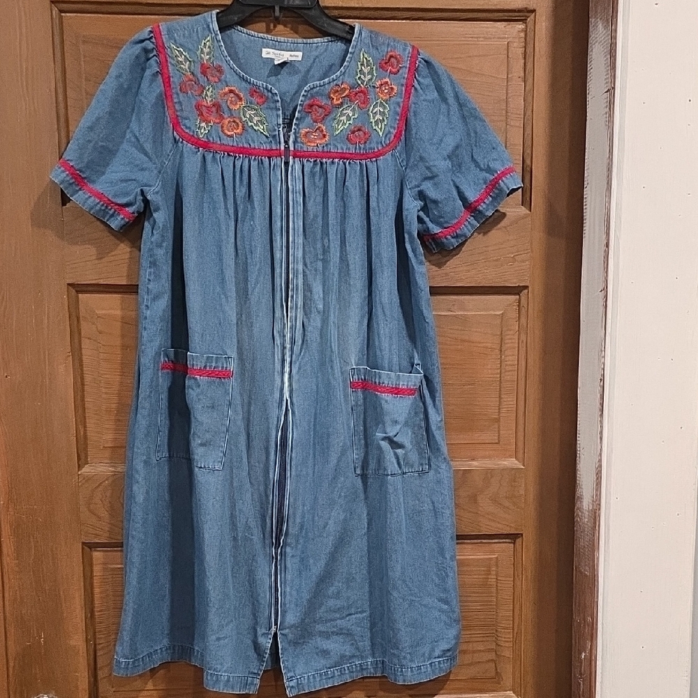Denim&Co Blue Robe with Colorful Embroidery - Picture 8 of 9